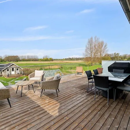 Sea And Meadow Views Space And Calm Nyborg